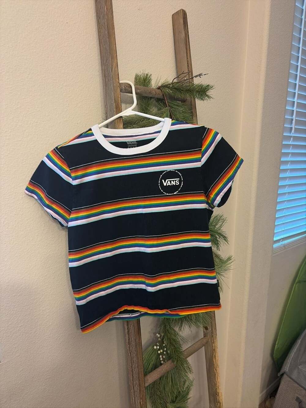 Vans Rainbow Striped Graphic Cropped T-Shirt medium
